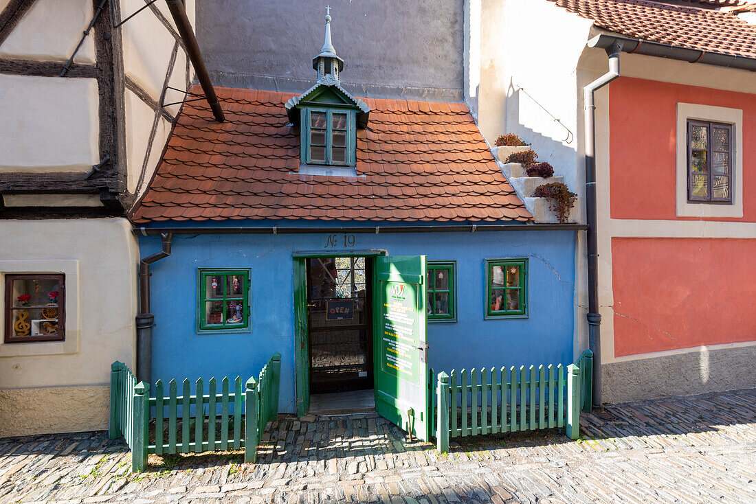 Goldenes Gässchen, geduckte Häuser, Prag, Tschechien