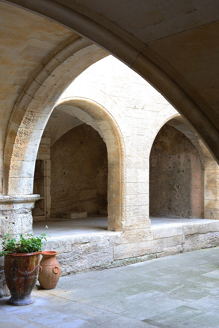 Courtyard of the Louis Jus Foundation, Les Baux-de-Provence, Bouches-du-Rhone, Provence-Alpes-Cote d'Azur, France