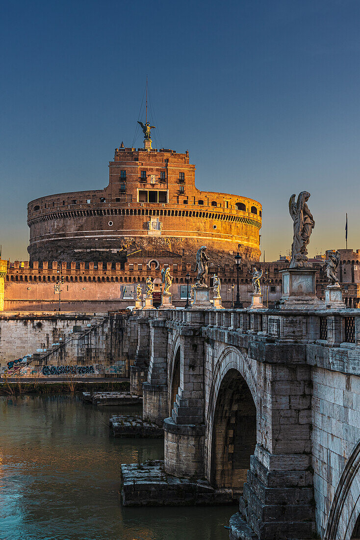 St. Angelo Bridge (Ponte Sant'Angelo) and Castel Sant'Angelo, Castel Sant'Angelo, UNESCO World Heritage Site, Rome, Lazio, Italy, Europe