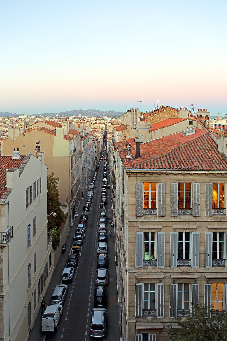 Rue Saint-Jacques im Stadtviertel Saint-Victor, Marseille, Bouches-du-Rhone, Provence-Alpes-Cote d'Azur, Frankreich