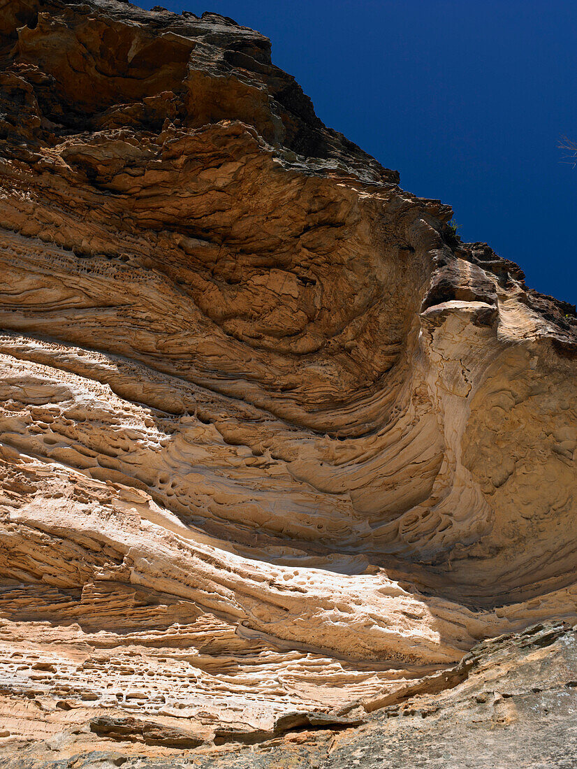 Wave eroded rock, Blue Mountains, NSW