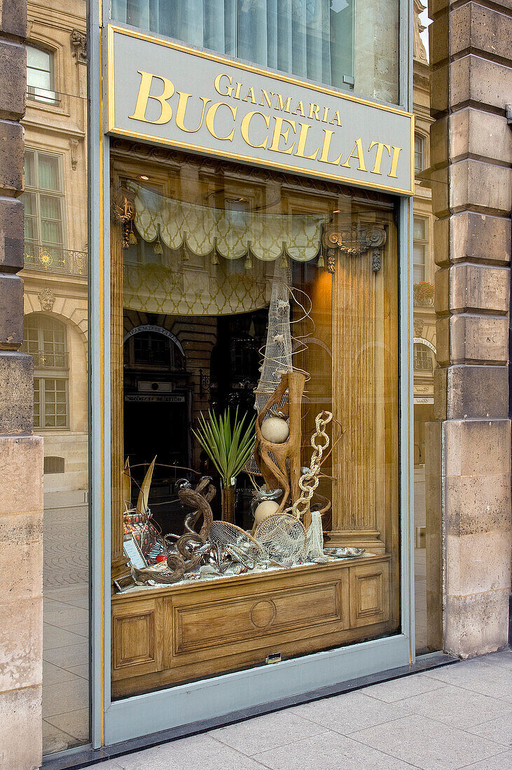 Exterior shopwindows of Gianmaria Buccellati shop in Place Vendome Paris, Paris