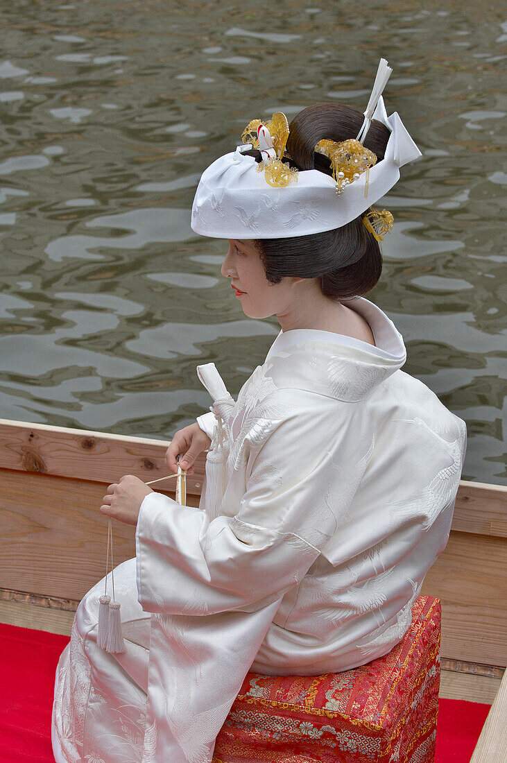 Traditionelle Braut, Maekawa Iris Festival, Iberaki, Japan