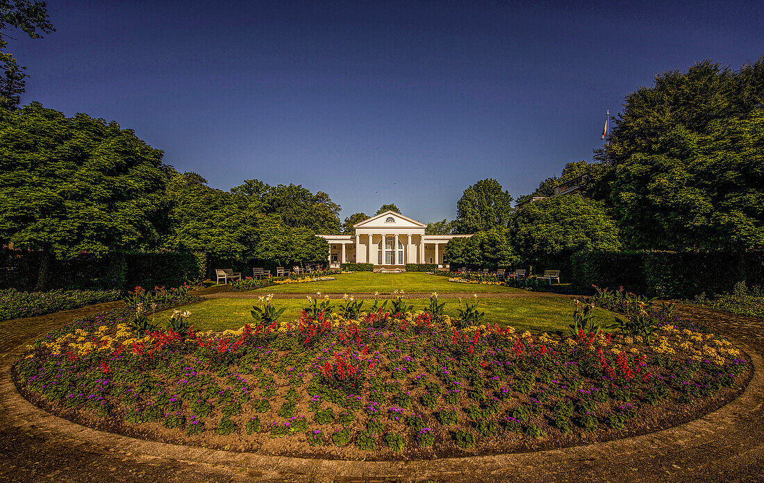 Promenade in the spa gardens of Bad Oeynhausen, North Rhine-Westphalia, Germany