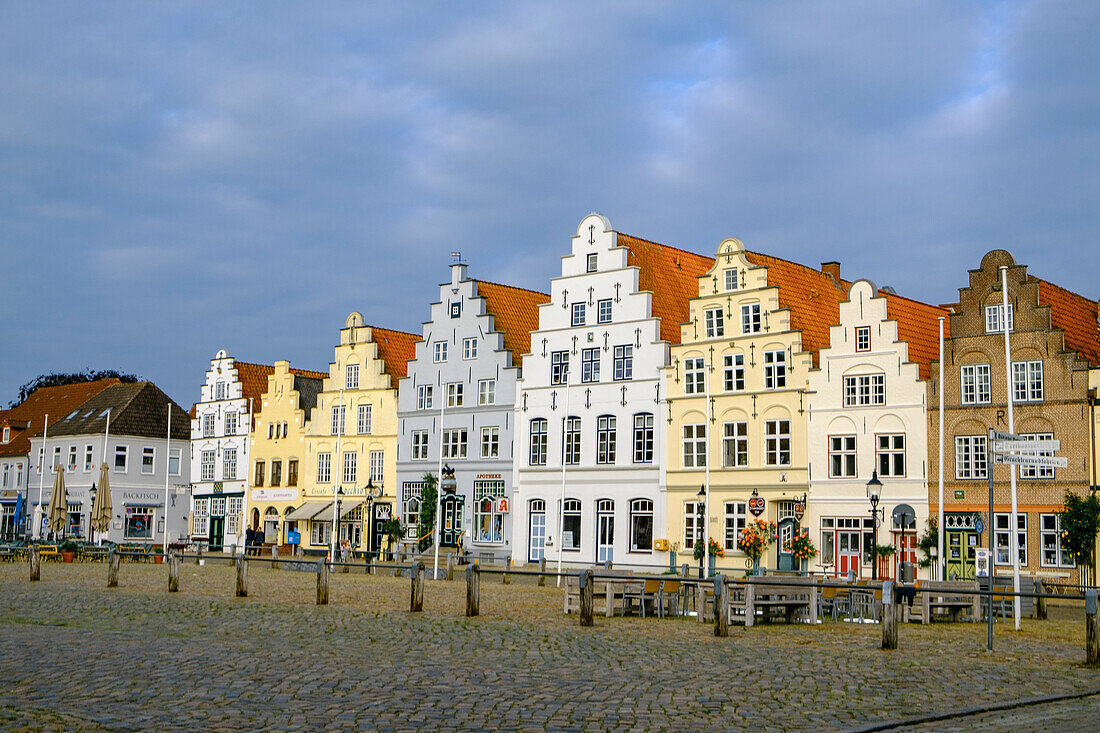 Am Marktplatz, Friedrichstadt, Nordfriesland, Nordseeküste, Schleswig Holstein, Deutschland, Europa