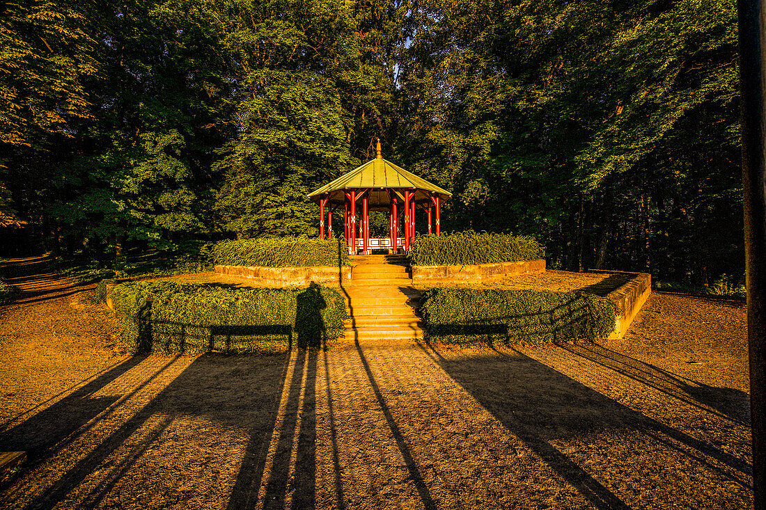 Round temple on the Altenberg in the morning light, Bad Kissingen, Bavaria, Germany