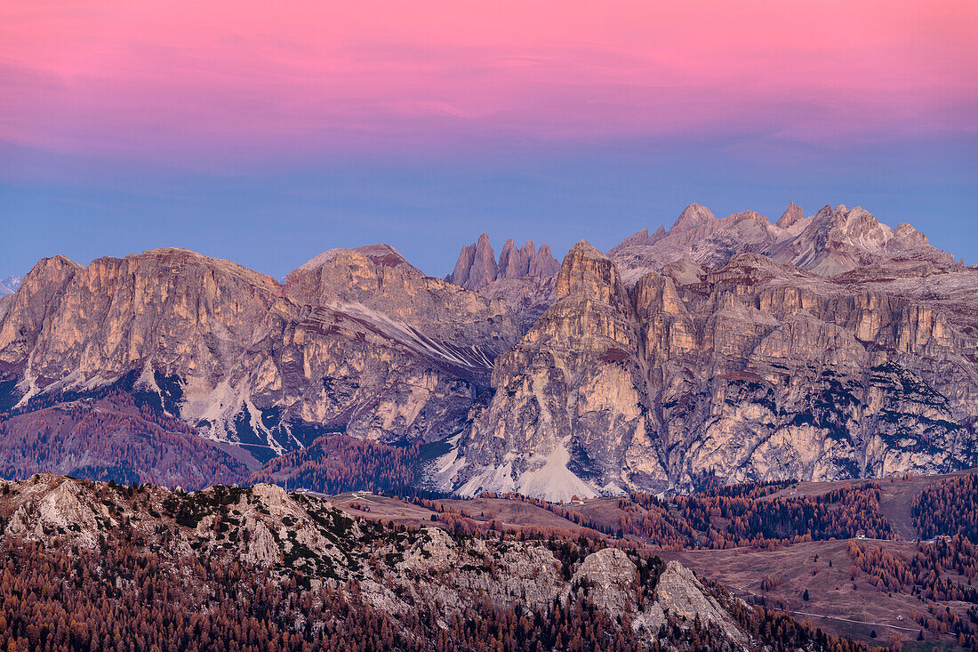 Geisler Group at dawn, from Hexenstein, Sass de Stria, Dolomites, Dolomites UNESCO World Natural Heritage Site, Venetia, Veneto, Italy