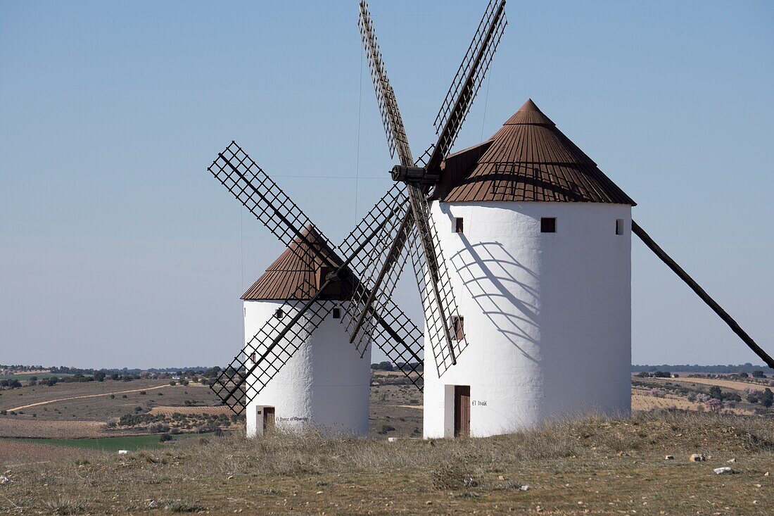 MOTA DEL CUERVO CUENCA: Windmills of La Mancha.