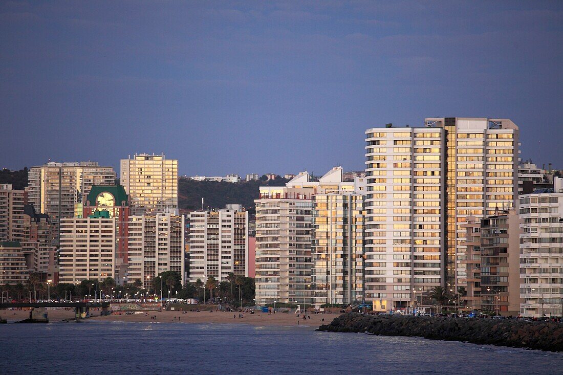 Chile, Vina del Mar, Skyline.