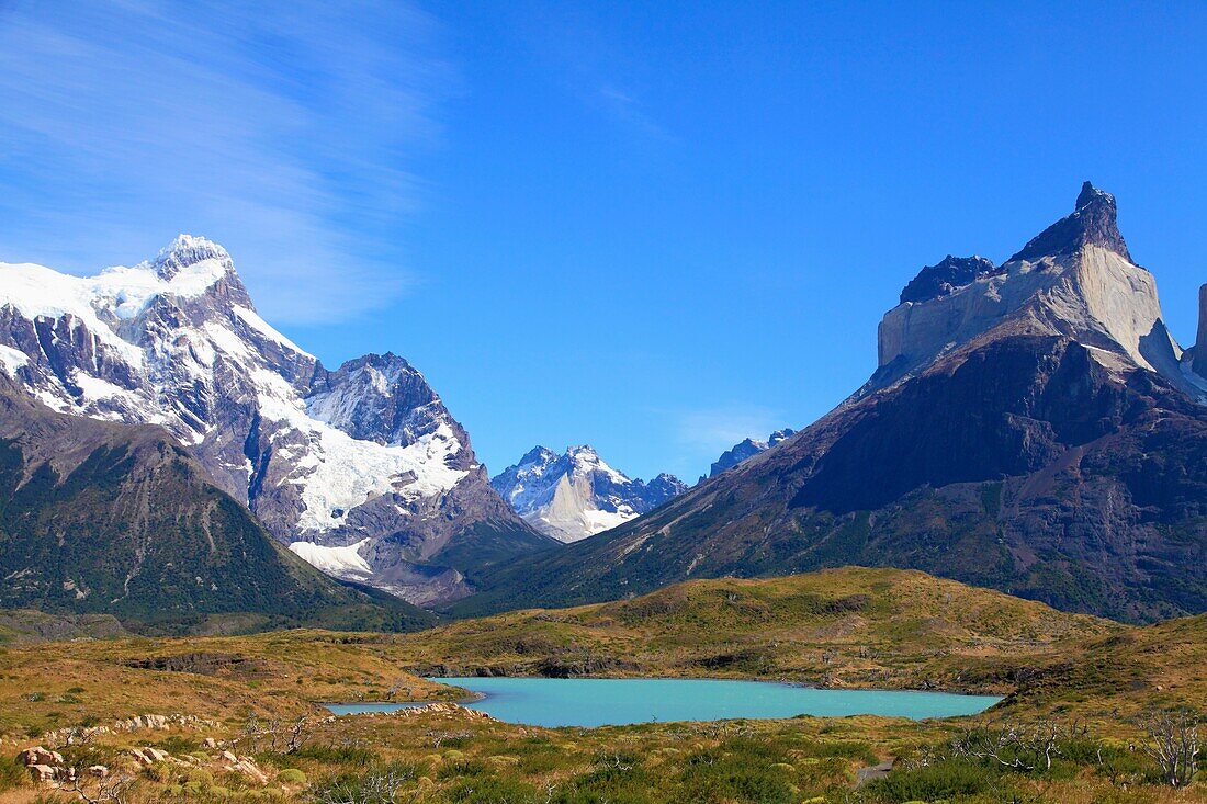 Chile, Magallanes, Torres del Paine, Nationalpark, Paine Grande, Aleta de Tiburon, Cuernos del Paine.