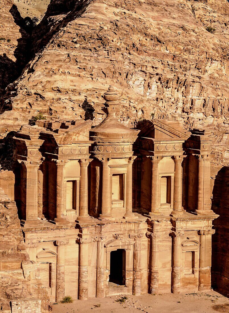 Das Kloster, Ad-Deir, erhöhte Ansicht, Petra, Gouvernement Ma'an, Jordanien.