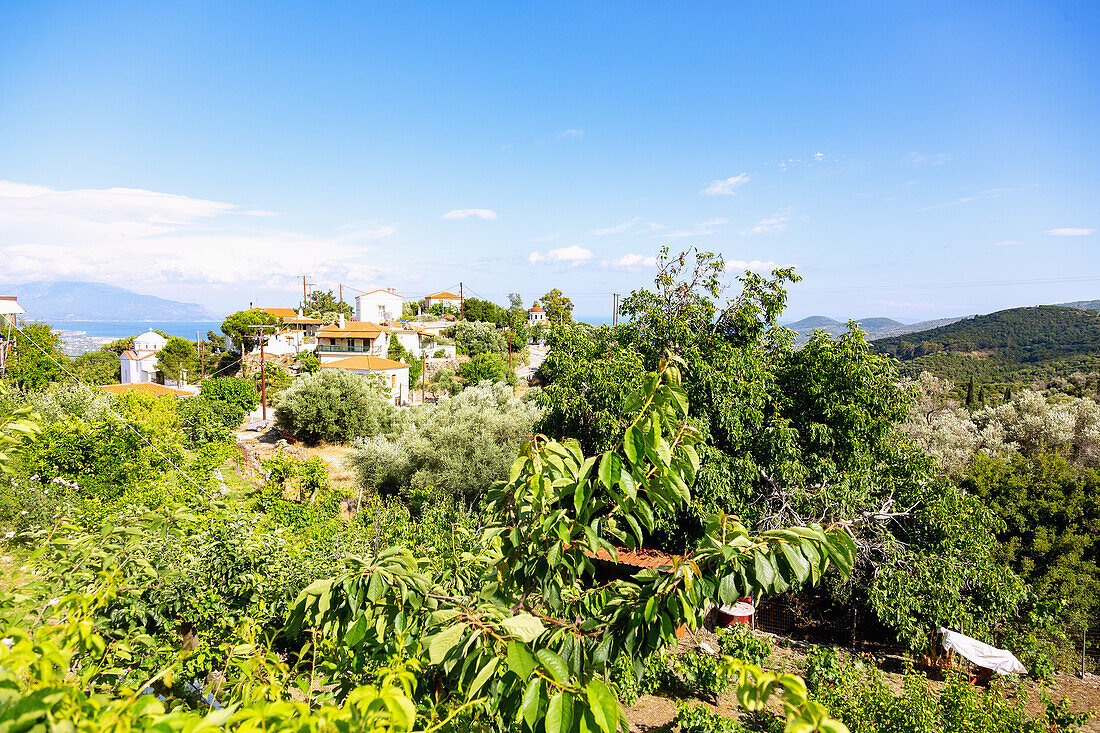 Bergdorf Kouramadei mit Blick zur Ostküste und Richtung Türkei,  Insel Samos in Griechenland