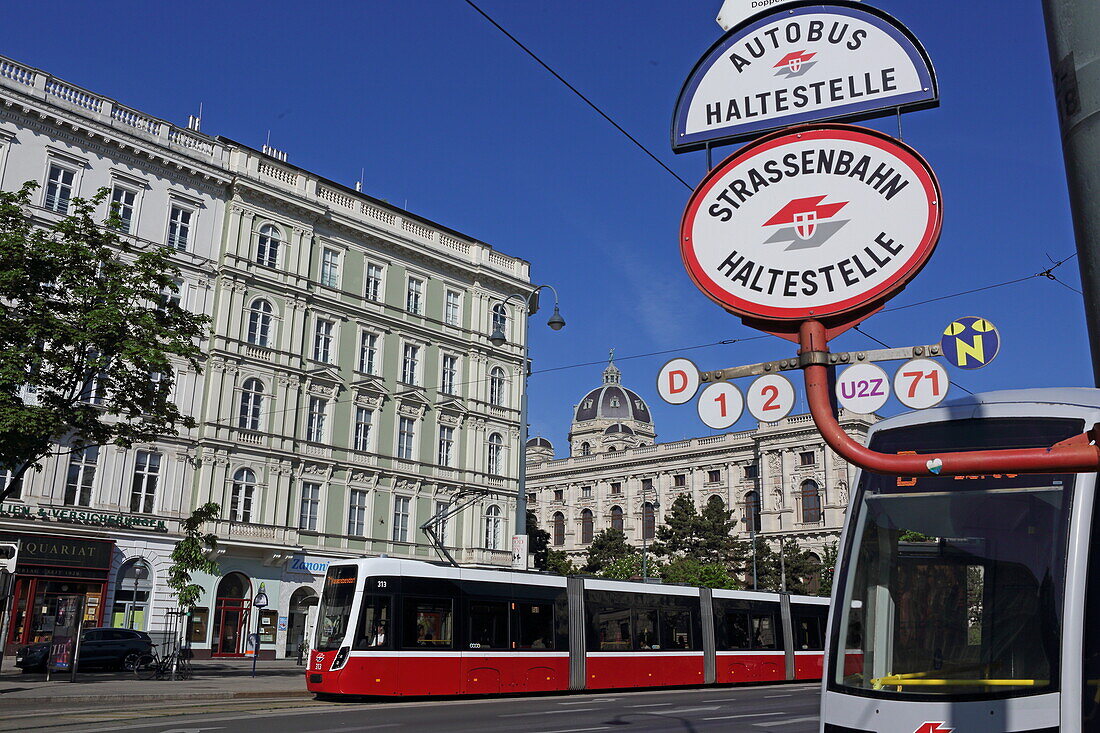 Stop and Tram D at Burgring, in the background the Natural History Museum, Vienna, Austria
