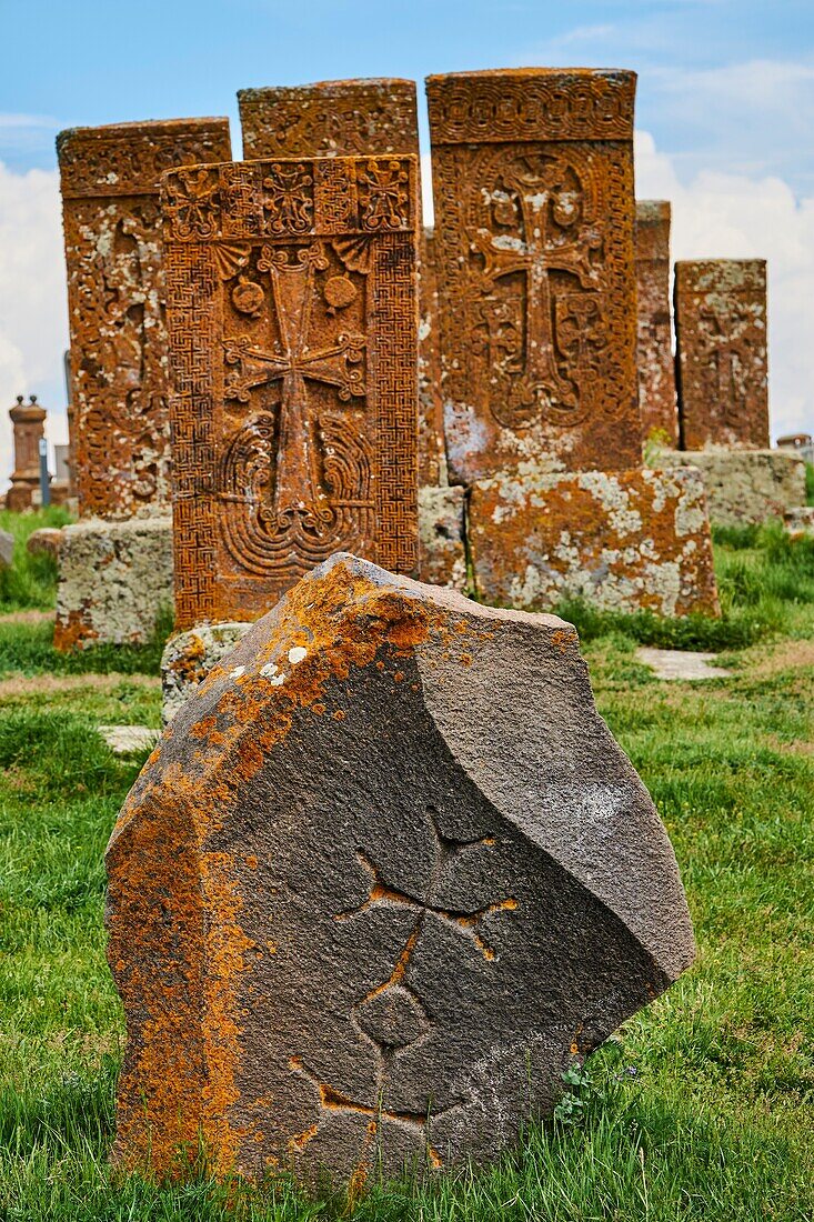 Armenie,region de Gegharkunik,lac Sevan,cimetiere de Noradouz / Armenia,Gegharkunik province,Sevan Lake,Noradouz cimetery.