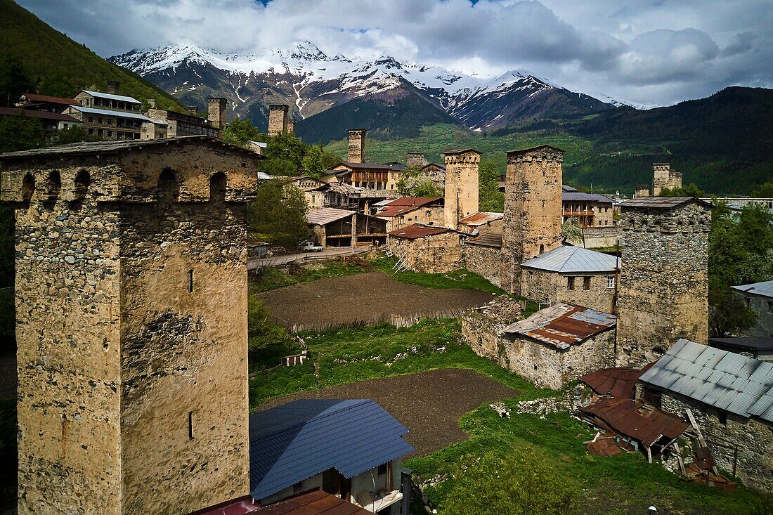 Georgia,Svaneti,Mestia,UNESCO-Welterbe mit ihren Türmen namens Koki.