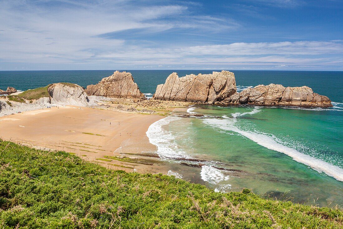 Strand von Arnia, Liencres, Kantabrien, Spanien.