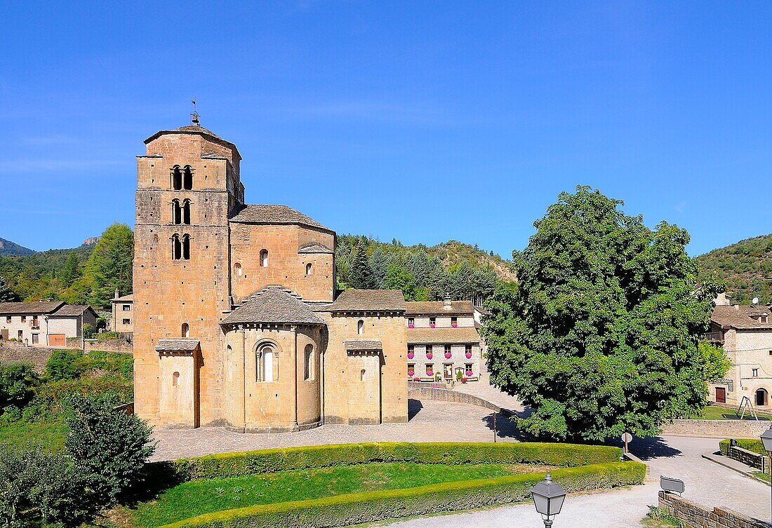 Romanische Kirche Santa Maria. Santa Cruz de la Seros. Provinz Huesca. Aragon. Spanien