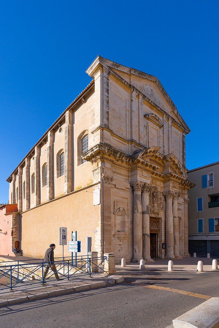 Church of St. Magdalene, Martigues, Bouches-du-Rhone, Provence-Alpes-Cote d'Azur, France, Mediterranean, Europe
