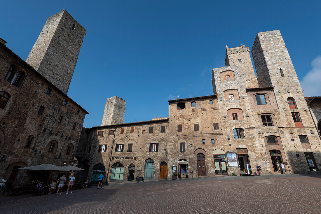 Piazza della Cisterna, Towers of the Houses, Unesco World Heritage, San Gimignano, Tuscany, Italy