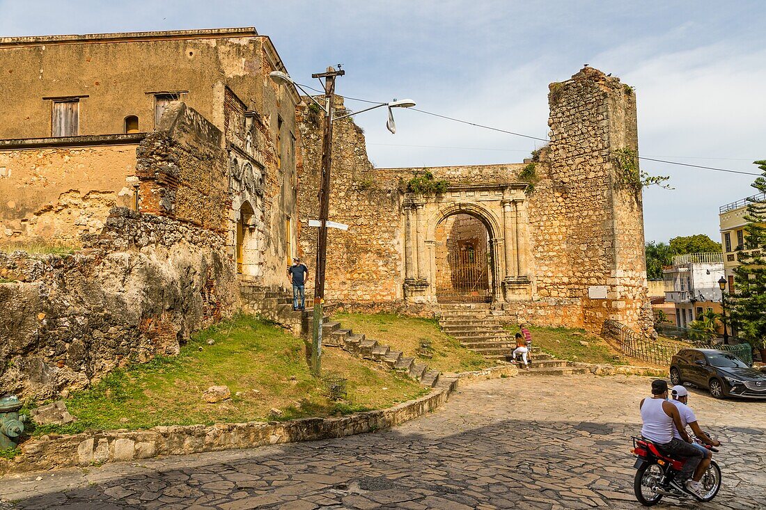 san francisco monastery, monasterio de san francisco, colonial quarter listed as a world heritage site by unesco, santo domingo, dominican republic