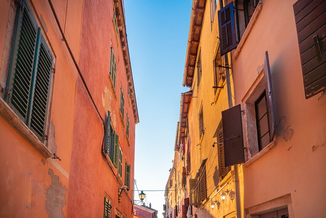 Croatia, Istria, Rovinj, Houses in old town