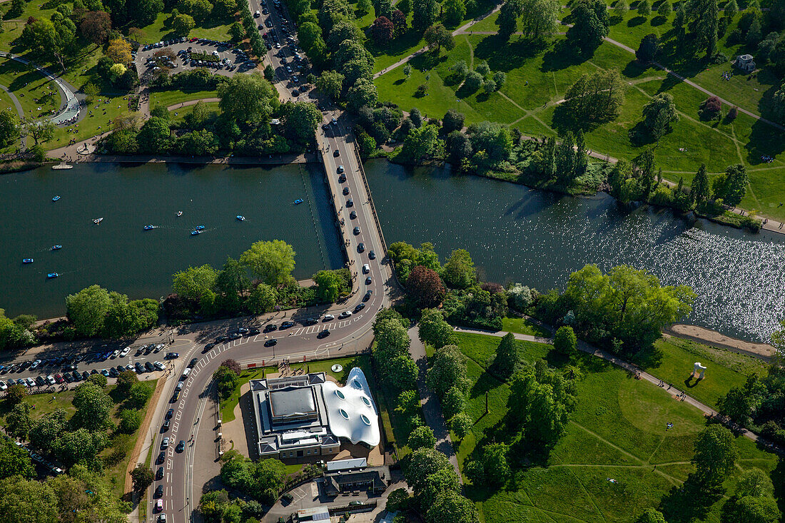 UK, London, Aerial view of Hyde Park and bridge over the Serpentine