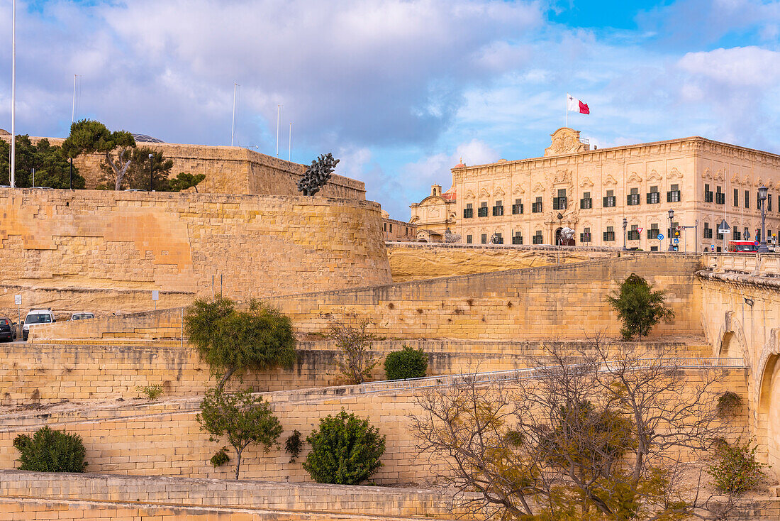 Malta, Region Südosten, Valletta, Stadtmauern und Altstadtarchitektur