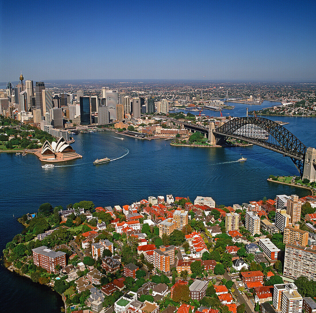 Australien, Sydney, Luftbild von Stadt und Bucht