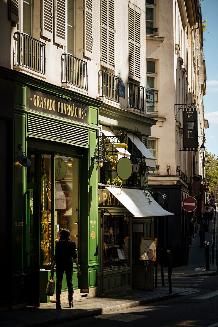 France, Paris, Buildings in old town