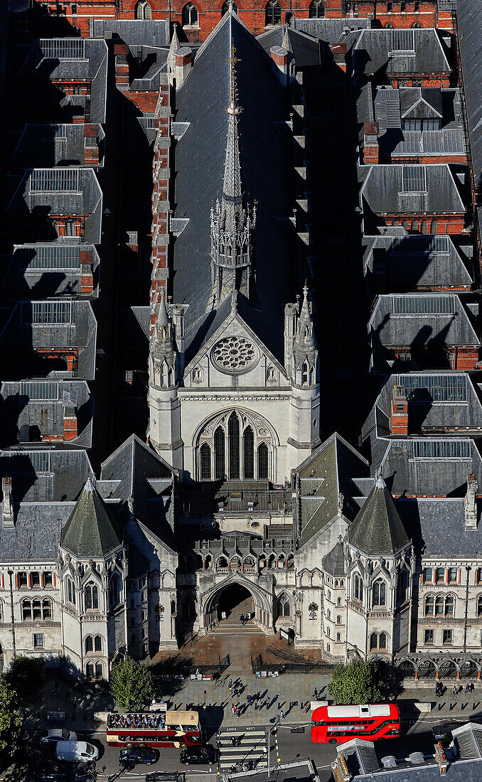 UK, London, Aerial view of Royal Courts of Justice