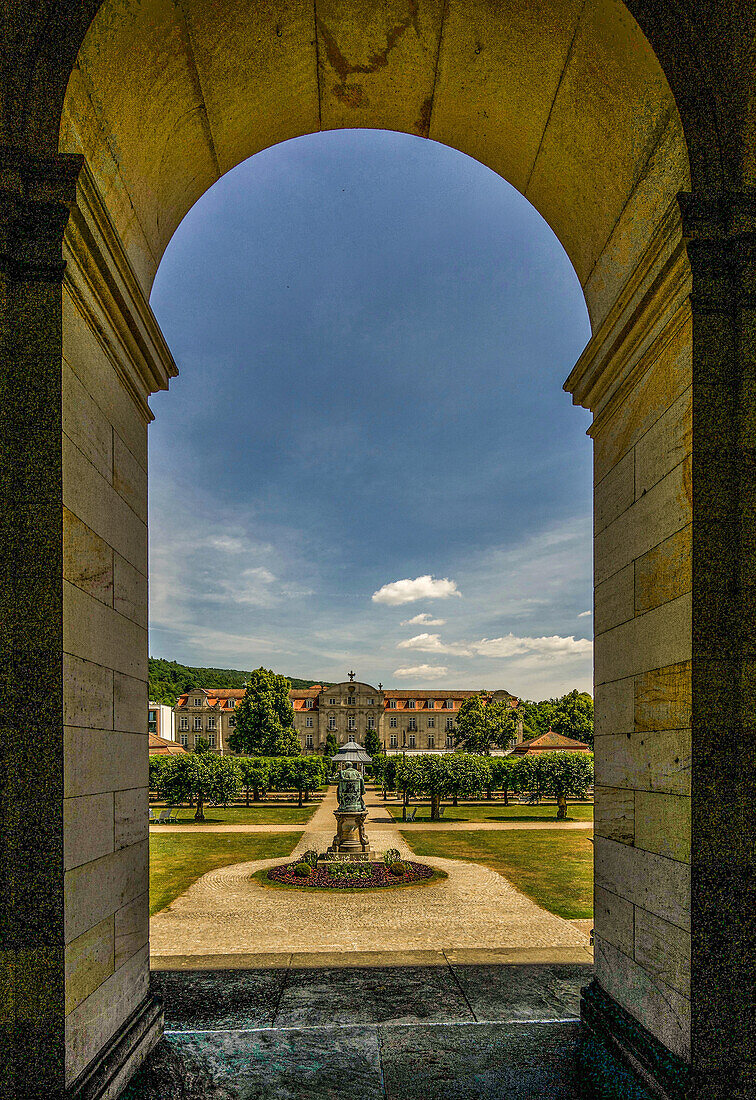 Staatsbad Bad Brückenau: Blick vom Kursaalgebäude zum Parkhotel, Rhön, Bayern, Deutschland