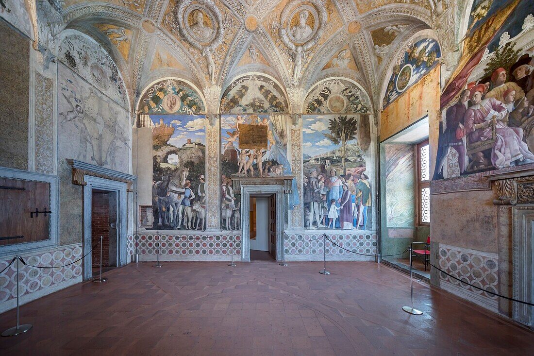 Camera degli sposi, frescoes by Andrea Mantegna, Palazzo Ducale, UNESCO World Heritage Site, Mantova (Mantua), Lombardia (Lombardy), Italy, Europe