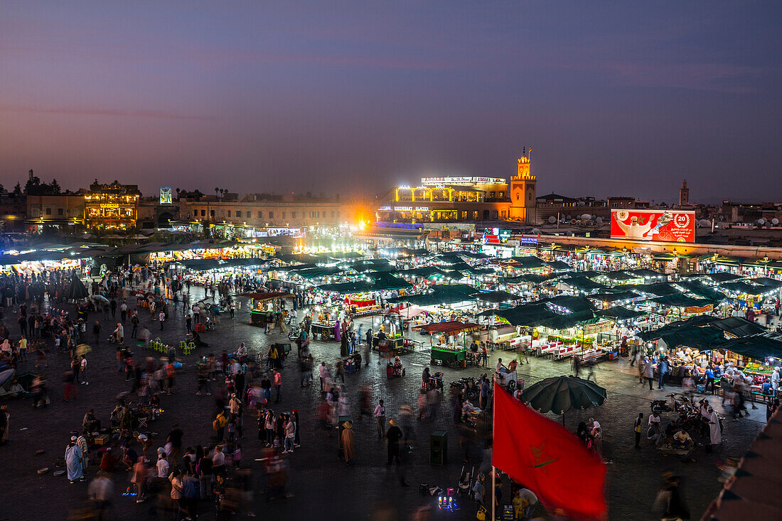 Platz Jemaa el-Fna bei Nacht, UNESCO-Weltkulturerbe, Marrakesch, Marokko, Nordafrika, Afrika