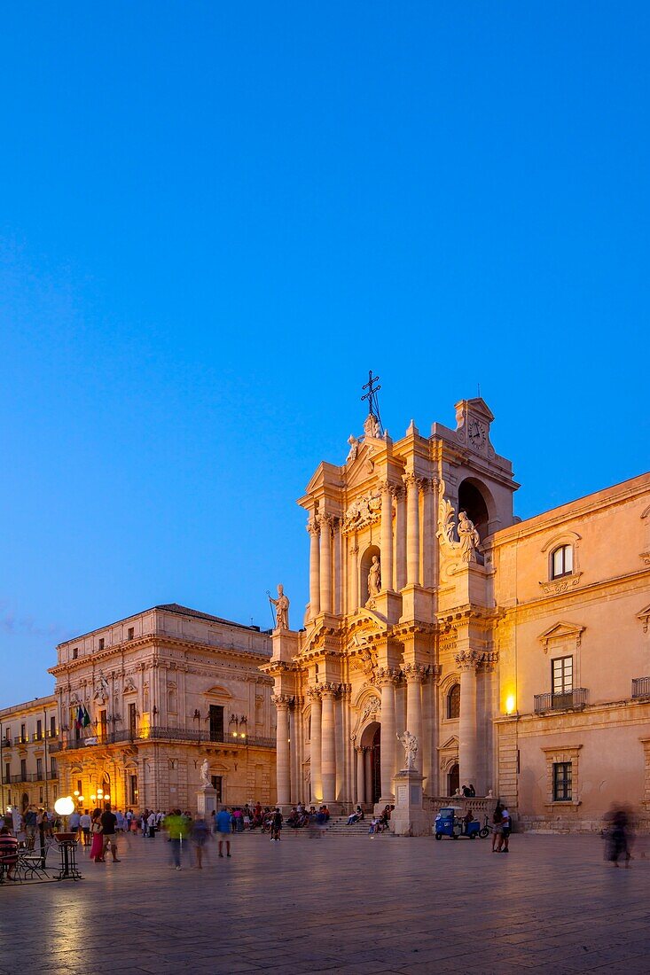 Chiesa Cattedrale Nativita di Maria Santissima, Piazza Duomo, UNESCO World Heritage Site, Ortigia, Siracusa, Sicily, Italy, Europe