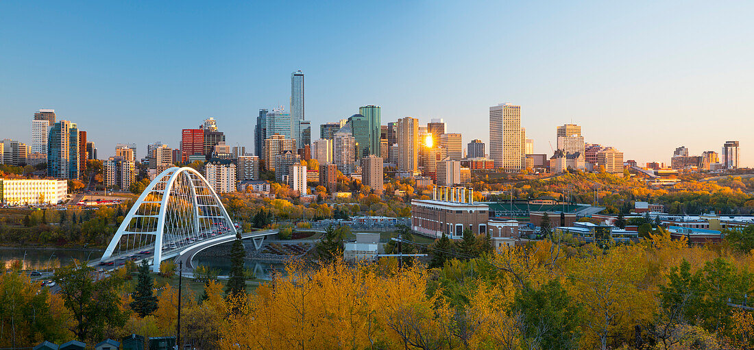 Edmonton skyline in autumn, Edmonton, Alberta, Canada, North America