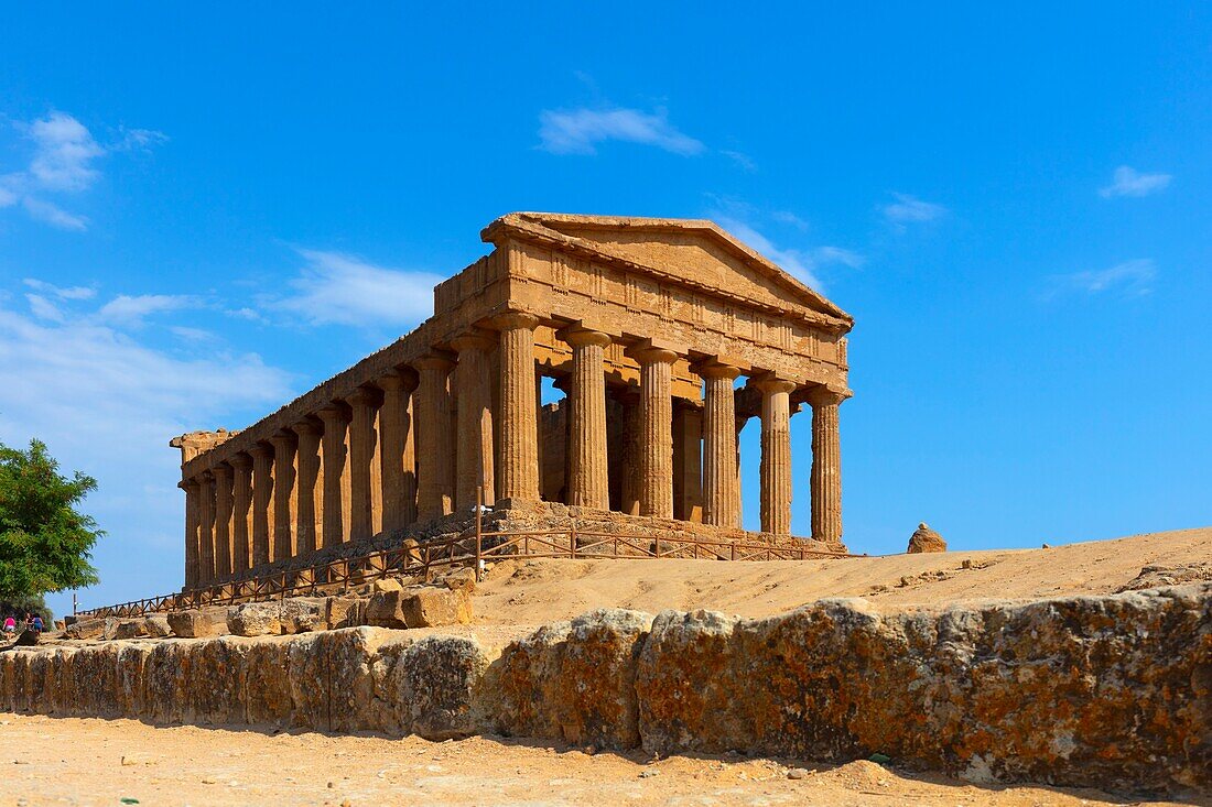 Temple of Concordia, Valley of the Temples, UNESCO World Heritage Site, Agrigento, Sicily, Italy, Europe