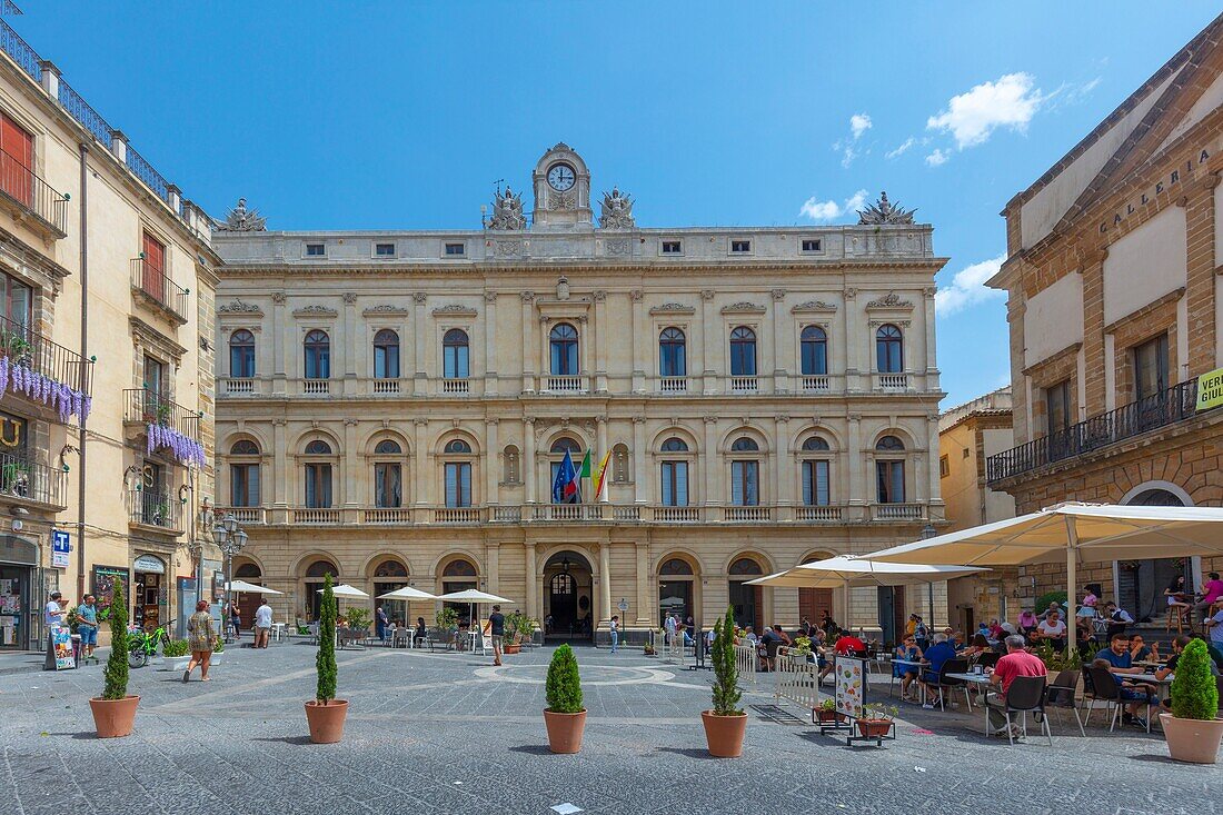 City Hall, Caltagirone, Catania, Val di Noto, UNESCO World Heritage Site, Sicily, Italy, Europe