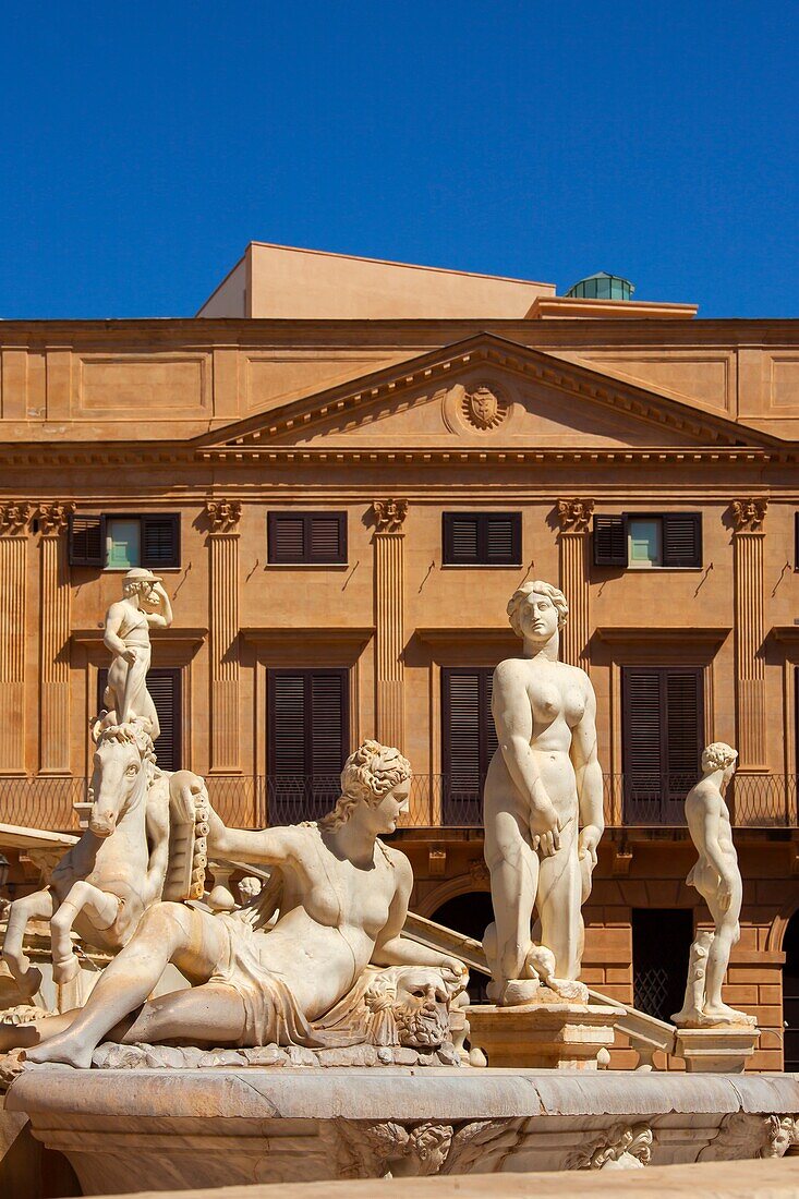 Piazza Pretoria, Pretoria fountain, Palermo, Sicily, Italy, Europe
