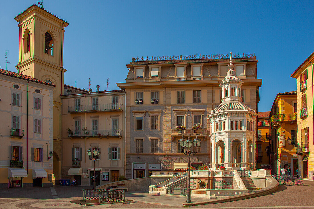 Piazza della Bollente, Acqui Terme, Alessandria, Piemont, Italien, Europedella Bollente