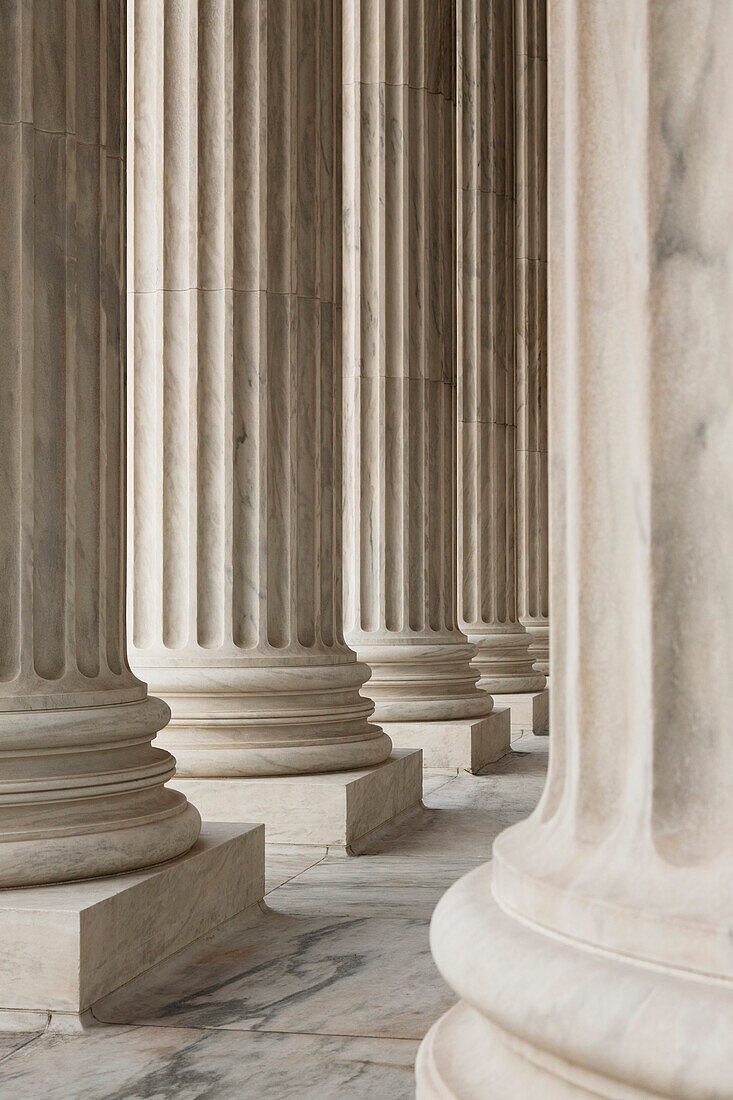 USA, DC, Washington, Columns of US Supreme Court