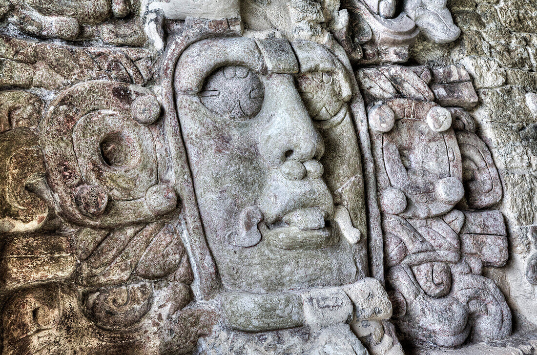 Kinich Ahau, Steinsonnengesichter, Maya-Ruinen, archäologische Zone Kohunlich, Quintana Roo, Mexiko, Nordamerika