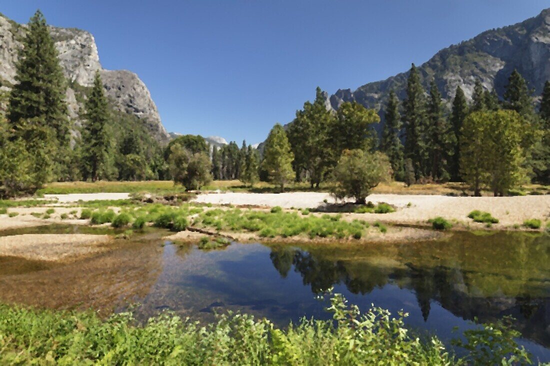 Merced River in Yosemite Valley, Yosemite National Park, UNESCO World Heritage Site, California, United States of America, North America