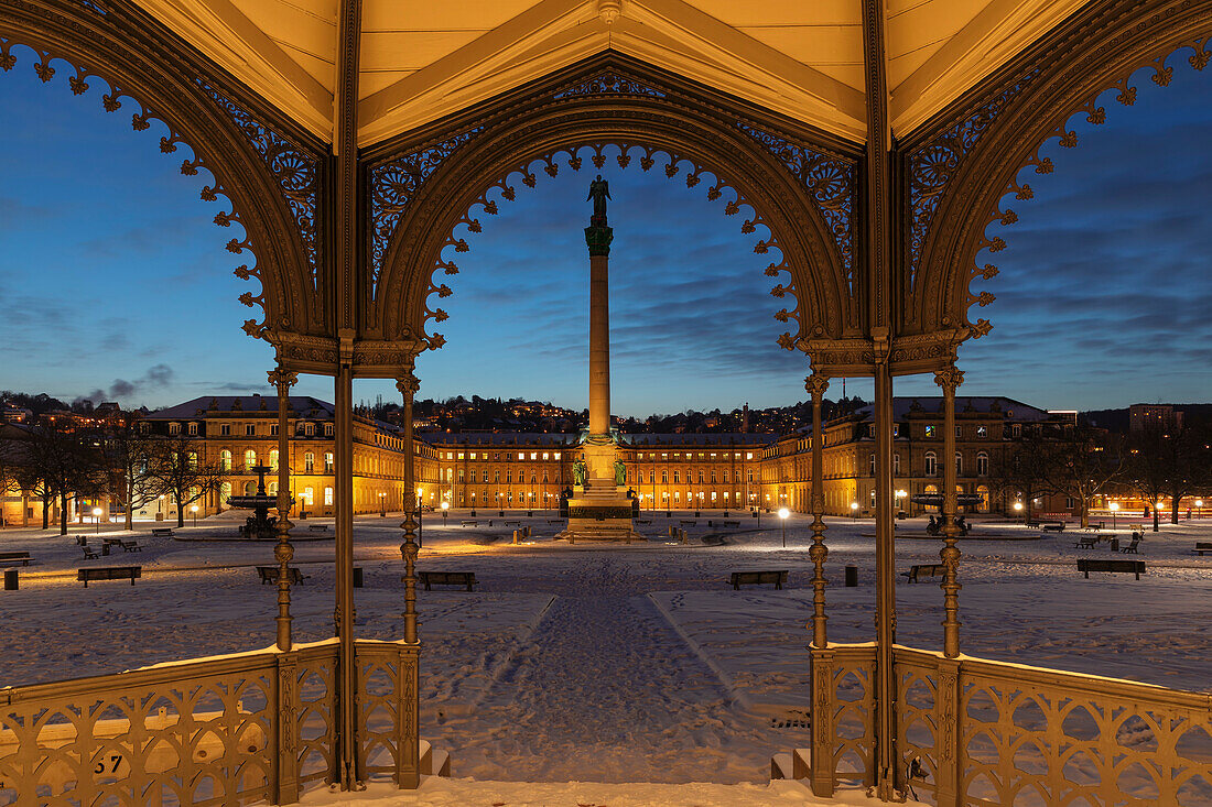 Blick vom Musikpavillon Shell auf das Neue Schloss am Schlossplatz Square, Stuttgart, Neckartal, Baden-Württemberg, Deutschland, Europa