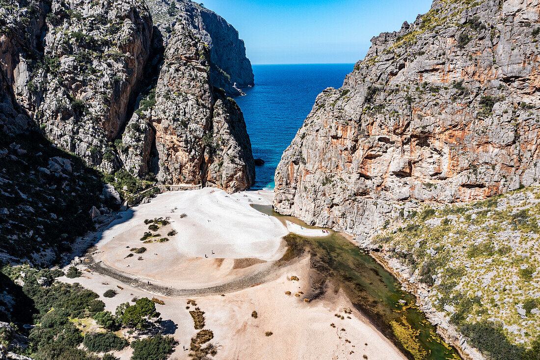 Luftaufnahme von Torrent de Pareis, Sa Calobra, Mallorca, Balearen, Spanien, Mittelmeer, Europa