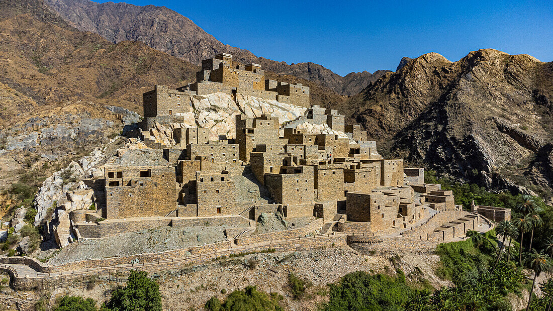 Luftaufnahme des historischen Bergdorfes Zee Al-Ayn (Thee Ain), Königreich Saudi-Arabien, Naher Osten