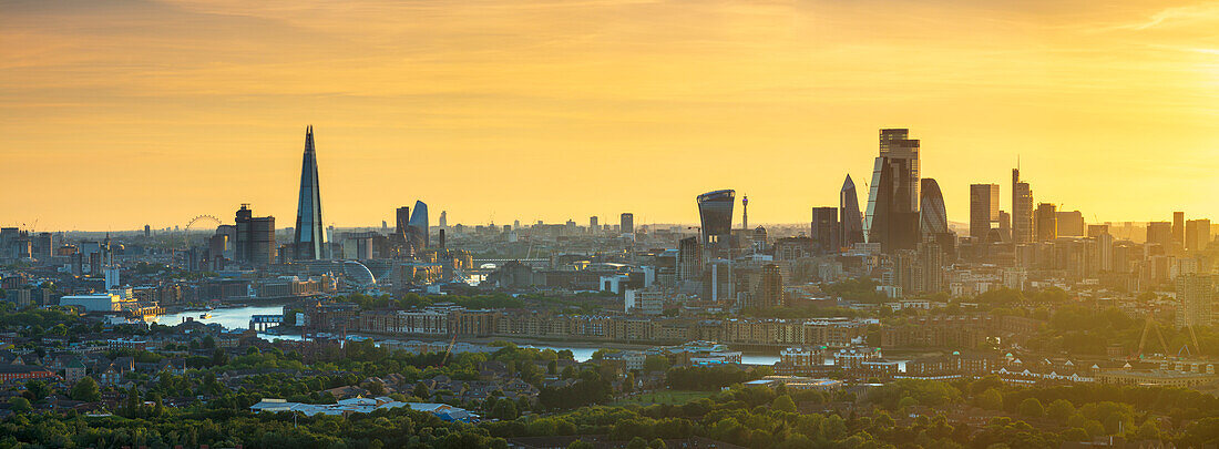 Panoramic view of London skyline including The Shard, Tower Bridge, Thames and The City, London, England, United Kingdom, Europe