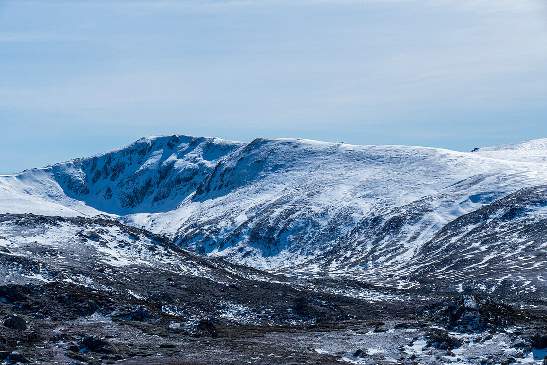 Australien, NSW, Kosciuszko National Park, schneebedeckte Berglandschaft