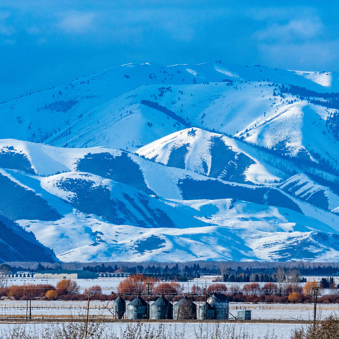 USA, Idaho, Bellevue, Scenic landscape of snowcapped mountains