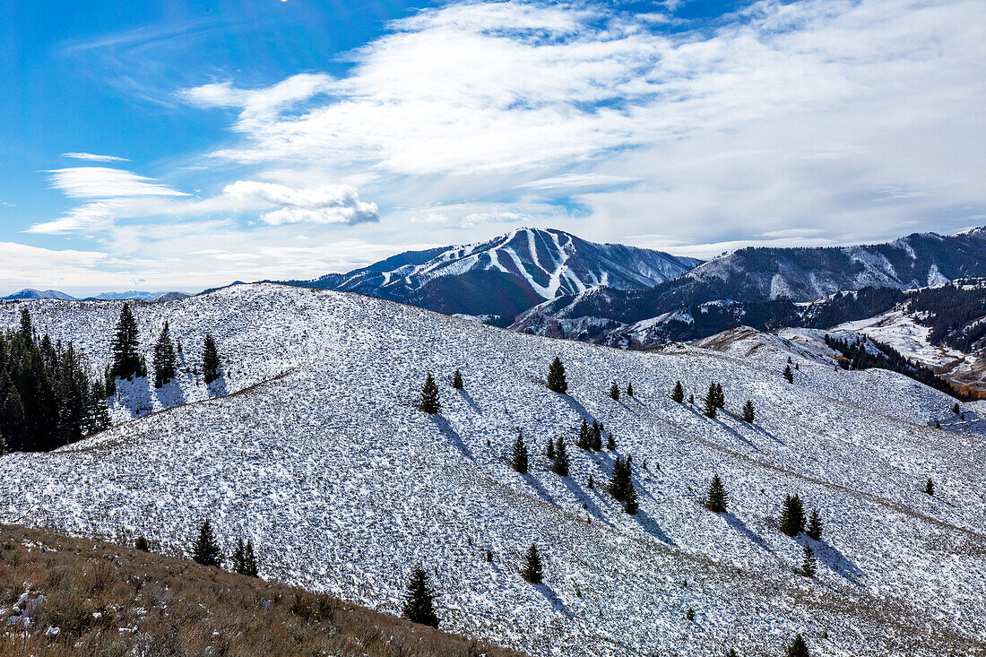 USA, Idaho, Ketchum, Snow covered hillside with Bald Mountain in background