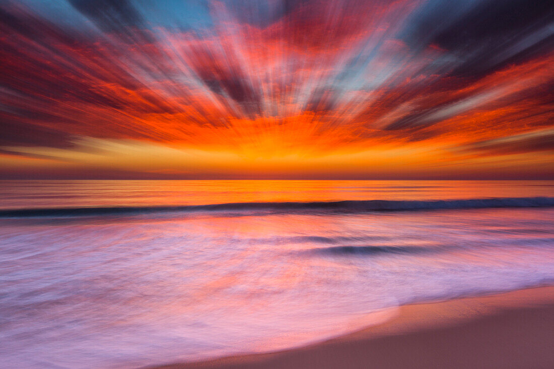 Sonnenuntergang abstrakt von Tamarack Beach in Carlsbad, CA